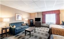 Comfort Inn Arlington at Ballston Double King with Sofa